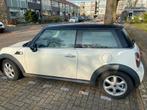 Mini 1.4 16V ONE 2007 Wit, Auto's, Voorwielaandrijving, 4 stoelen, Wit, 48 €/maand