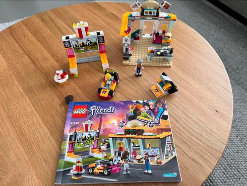Lego Friends 41349 - Go-kart diner, Kinderen en Baby's, Speelgoed | Duplo en Lego, Zo goed als nieuw, Lego, Complete set, Ophalen of Verzenden