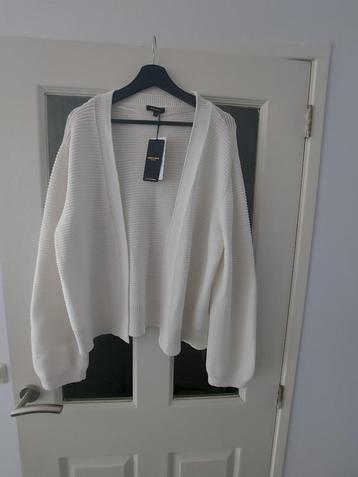 nieuw vest van More & More met kaartje! beschikbaar voor biedingen