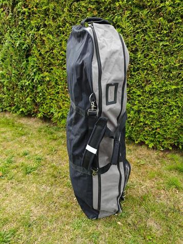 Golfreistas soft en compact, uw clubs zijn beschermd ZGAN beschikbaar voor biedingen
