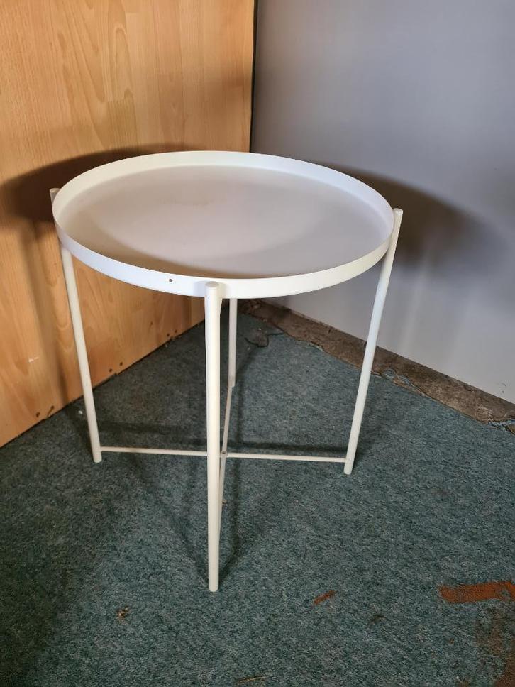 2x Wit metalen bijzettafeltje / dienbladtafel, Huis en Inrichting, Tafels | Bijzettafels, Gebruikt, Rond, 45 tot 60 cm, Minder dan 55 cm