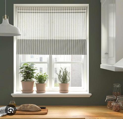 GEZOCHT: IKEA RINGBLOMMA vouwgordijn wit/groen gestreept, Huis en Inrichting, Stoffering | Gordijnen en Lamellen, Minder dan 100 cm
