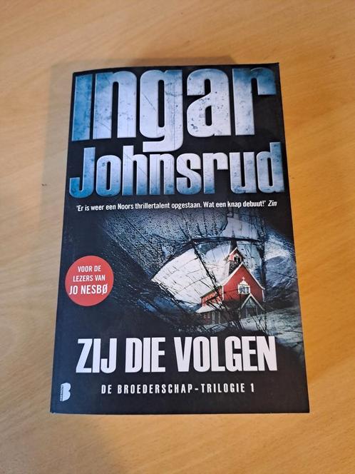 Ingar Johnsrud - Zij die volgen, Boeken, Thrillers, Zo goed als nieuw, Nederland, Ophalen of Verzenden