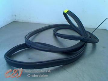 Portierrubber 4Deurs rechts-achter van een Fiat Doblo beschikbaar voor biedingen