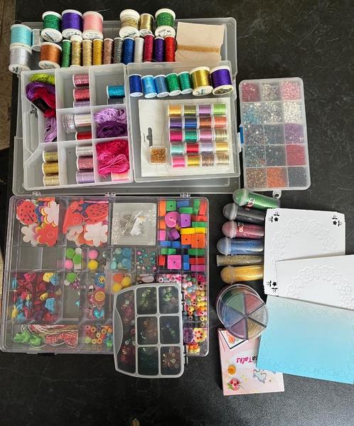 Knutsel spulletjes kaarten borduren , kraaltjes enz !, Hobby en Vrije tijd, Knutselen, Nieuw, Materiaal, Ophalen of Verzenden