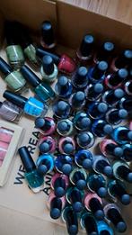 100 flesjes nagellak;nieuw. Gratis verzending., Nieuw, Handen en Nagels, Verzenden, Overige kleuren