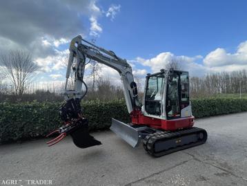 Takeuchi TB257FR met RototiltR2 gripper en autosmering 202 beschikbaar voor biedingen