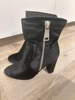 Nieuwe laarzen merk Nikkie in zwarte stof in maat 39, Kleding | Dames, Schoenen, Ophalen, Zo goed als nieuw, Zwart