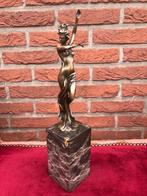 stijlvol bronzen beeld van een danseres, Antiek en Kunst, Kunst | Beelden en Houtsnijwerken, Ophalen of Verzenden