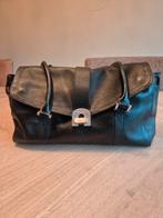 Prada Leren Handtas met Zilveren Hardware, Sieraden, Tassen en Uiterlijk, Tassen | Schoudertassen, Verzenden, Gebruikt, Zwart