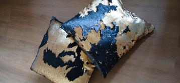 2 kussens pailletten goud en zwart GRATIS 