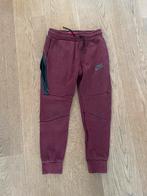 Nike tech broek maat 137-147, Broek, Jongen of Meisje, Ophalen of Verzenden, Zo goed als nieuw
