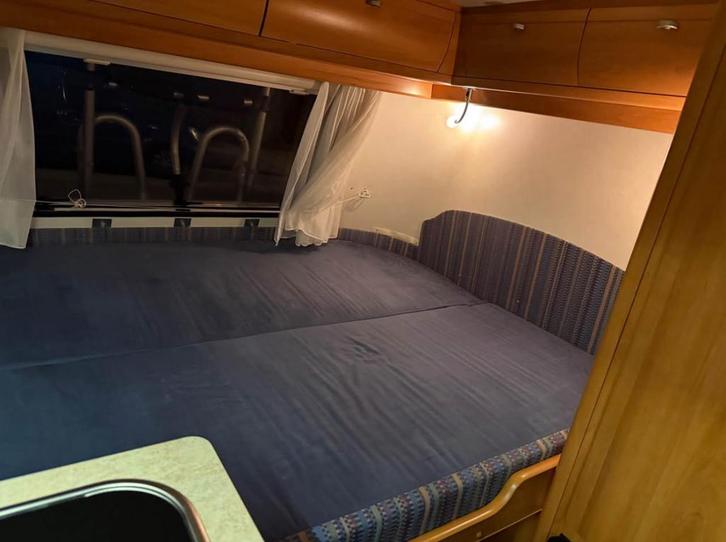 Matras Eriba 530 Touring + Topper (Zo Goed Als Nieuw), Caravans en Kamperen, Caravan accessoires, Zo goed als nieuw, Ophalen
