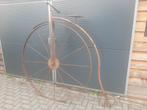 Oud look fiets ter decoratie., Ophalen