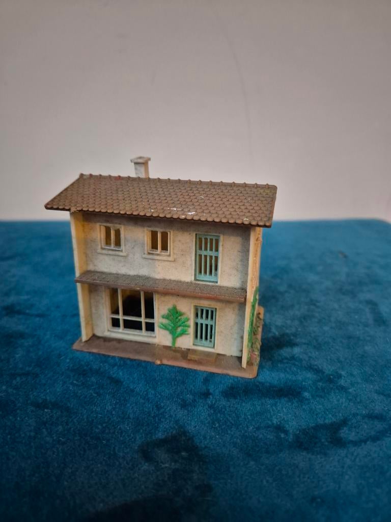 Pola vakhuis 504, Hobby en Vrije tijd, Modeltreinen | H0, Overige merken, Gelijkstroom of Wisselstroom, Brug, Tunnel of Gebouw