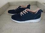 Donker blauwe veter gympen sneakers maat 37, Gebruikt, Meisje, Schoenen, Ophalen of Verzenden