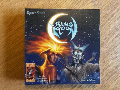 Blue moon bordspel, Hobby en Vrije tijd, Gezelschapsspellen | Bordspellen, Zo goed als nieuw, Een of twee spelers, Ophalen