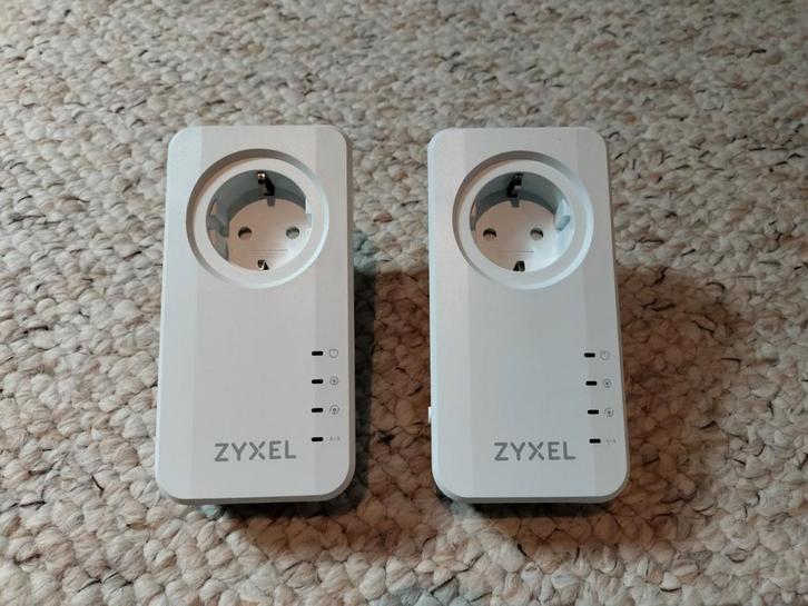 Zyxel Wifi Versterkers (2 stuks) - 2400 Mbps, Computers en Software, Powerlines, Ophalen