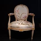 Antiek Louis XVI stoeltje, Antiek en Kunst, Antiek | Meubels | Stoelen en Banken, Ophalen