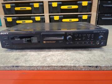 Sony minidisc speler  beschikbaar voor biedingen