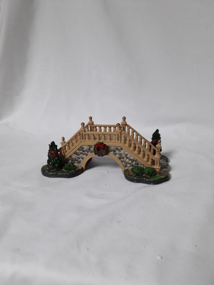 Lemax 63567 park footbridge jaar 2006., Diversen, Kerst, Ophalen of Verzenden