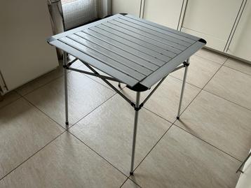 Aluminium tafel 70x70x70 cm beschikbaar voor biedingen