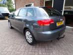 Audi A3 Sportback 1.6 Attraction Airco, Auto's, 65 €/maand, Stof, Gebruikt, 4 cilinders