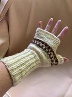 Polswarmers/ Vingerloze handschoenen van 100% merino wol., Ophalen of Verzenden, Nieuw, Breien