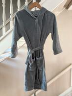 Badjas lichtgrijs met capuchon fluffy maat 146-152, Kinderen en Baby's, Kinderkleding | Maat 146, Ophalen of Verzenden, Zo goed als nieuw