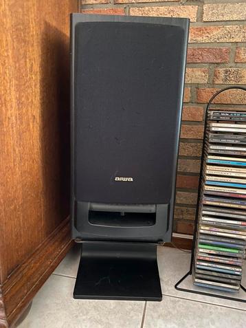 Audio stereo set met boxen.  beschikbaar voor biedingen