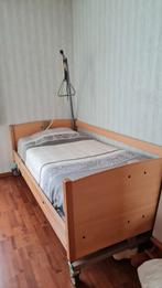 Hoog laagbed met papegaai, Ophalen