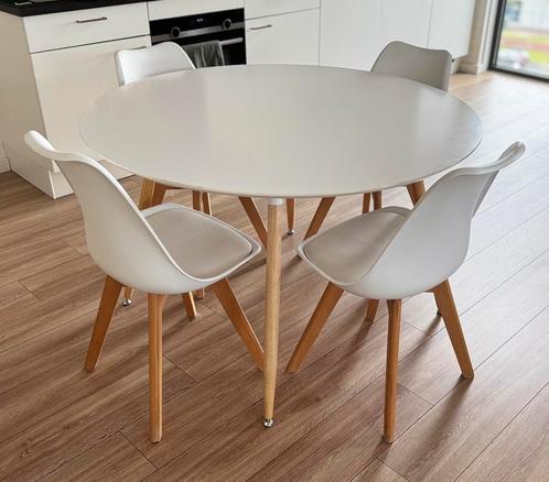Ronde eettafel Ø120 cm met 4 stoelen – Zeer goede staat, Huis en Inrichting, Tafels | Eettafels, Zo goed als nieuw, 100 tot 150 cm