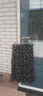 Strokenrok merk pieces viscose zwart gebloemd maat m., Maat 38/40 (M), Zwart, Nieuw, Ophalen of Verzenden