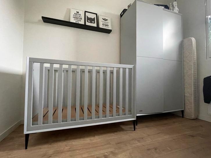 Kidsmill Lasse Grijs kinderkamer T.E.A.B, Kinderen en Baby's, Babywiegjes en Ledikanten, Gebruikt, Ophalen
