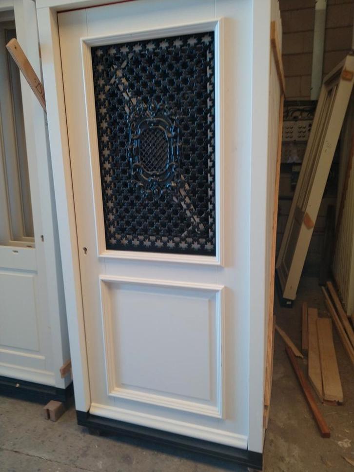 Hardhout kozijn met roosters voordeur, Doe-het-zelf en Verbouw, Deuren en Horren, Nieuw, Buitendeur, 215 cm of meer, 100 tot 120 cm