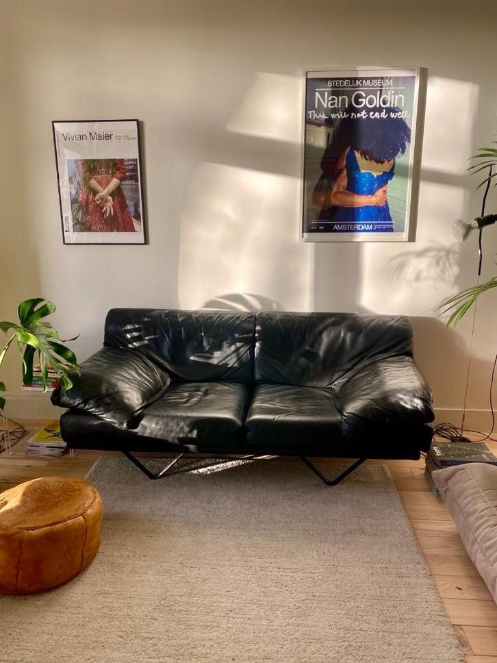 Durlet Cornelius zwart leren design bank, Huis en Inrichting, Banken | Bankstellen, Gebruikt, Rechte bank, Tweepersoons, 150 tot 200 cm