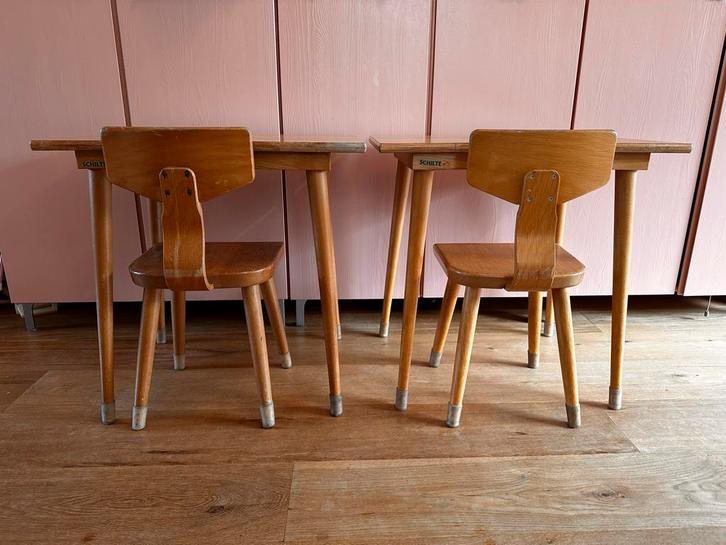 Schilte Schooltafels met Stoelen - Jaren '90, Kinderen en Baby's, Kinderkamer | Tafels en Stoelen, Gebruikt, Tafel(s) en Stoel(en)