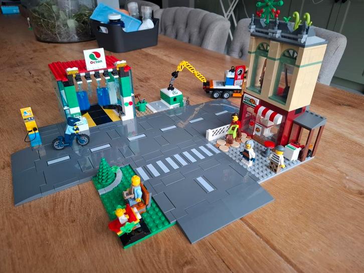 LEGO City 60292 Stadscentrum, Kinderen en Baby's, Speelgoed | Duplo en Lego, Zo goed als nieuw, Lego, Complete set, Ophalen of Verzenden