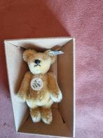 mini steiff beertje 2001, Verzamelen, Beren en Cherished Teddies, Ophalen of Verzenden, Zo goed als nieuw, Stoffen beer, Steiff