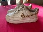 Witte Nike Sneakers met Luipaardprint - Maat 38, Ophalen of Verzenden, Gedragen, Wit, Sneakers of Gympen