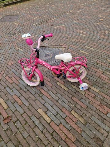 Loekie kinderfietsen. Opknappertje. beschikbaar voor biedingen