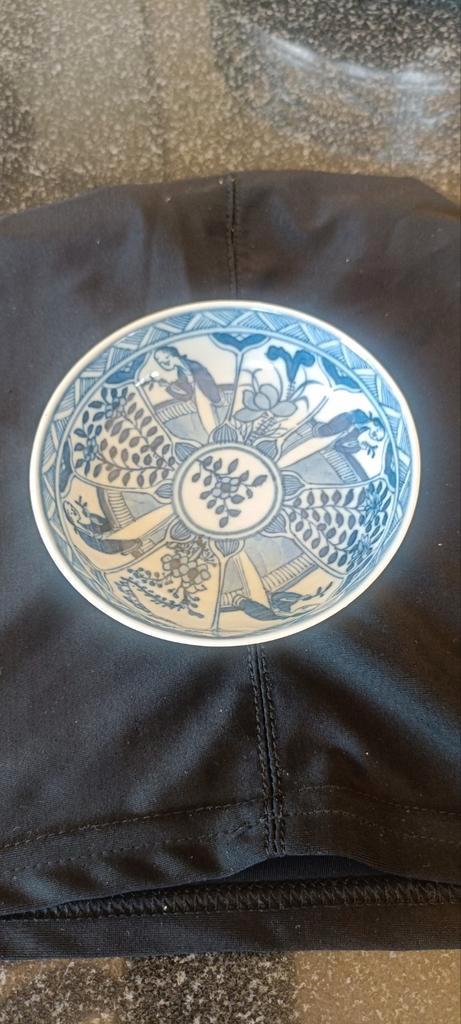 Kangxi Schoteltje - Puntgaaf 1661-1722, Antiek en Kunst, Antiek | Keramiek en Aardewerk, Ophalen of Verzenden