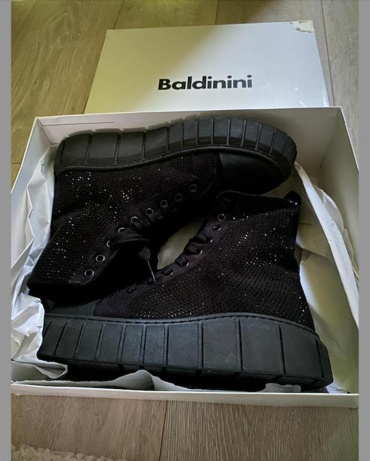 BALDININI HIGH-TOP RHINESTONES TRAINERS: LIKE NEW!, Kleding | Dames, Schoenen, Zo goed als nieuw, Sneakers of Gympen, Zwart, Ophalen