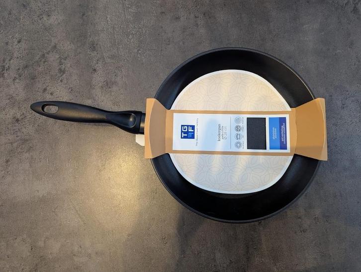 The Good Food Factory koekenpan, Huis en Inrichting, Keuken | Potten en Pannen, Nieuw, Koekenpan of Braadpan, Aluminium, Keramische plaat