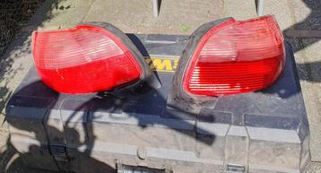 Achterlichten Peugeot 206 en 206cc beschikbaar voor biedingen