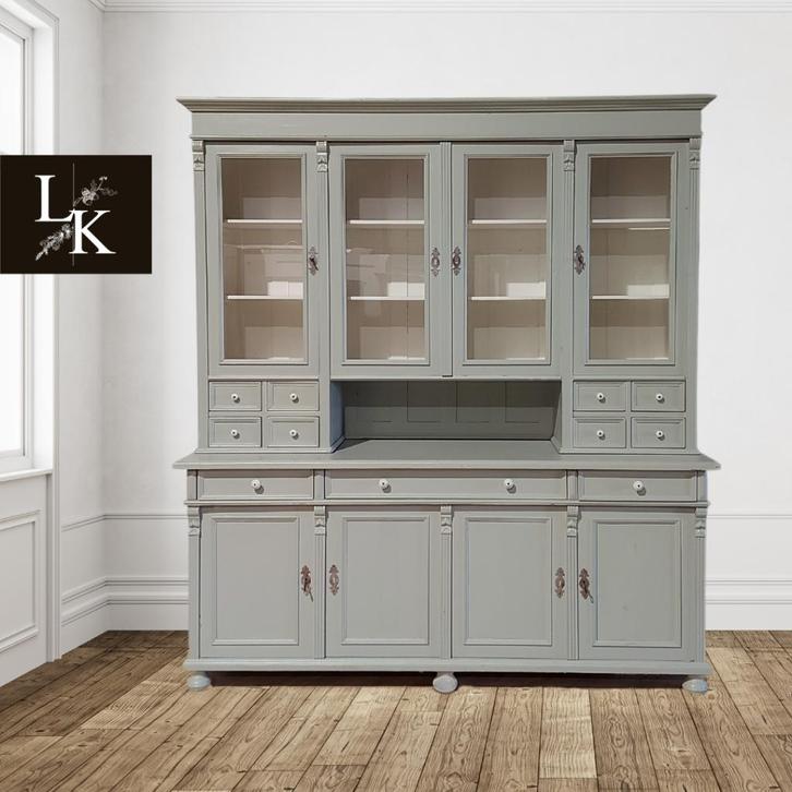 Landelijke klassieke kast, buffetkast, ladekast, servieskast, Antiek en Kunst, Antiek | Meubels | Kasten, Ophalen of Verzenden