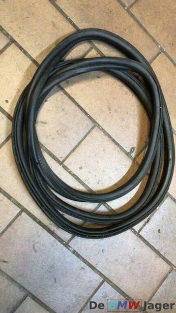 Achterkleprubber BMW 1 serie E87 beschikbaar voor biedingen