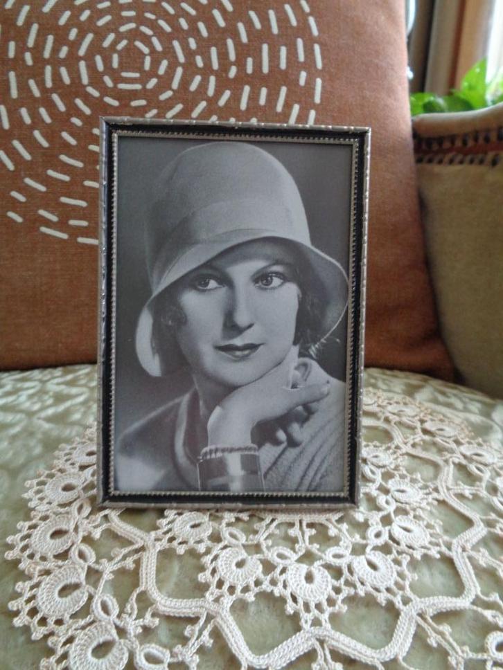 Brocant Fotolijstje met Zwarte Rand Jyden  ** Mimosa **, Antiek en Kunst, Antiek | Woonaccessoires, Ophalen of Verzenden