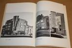 De Amsterdamse School. Architectuur & ontwerp., Ophalen of Verzenden, 20e eeuw of later, Gelezen