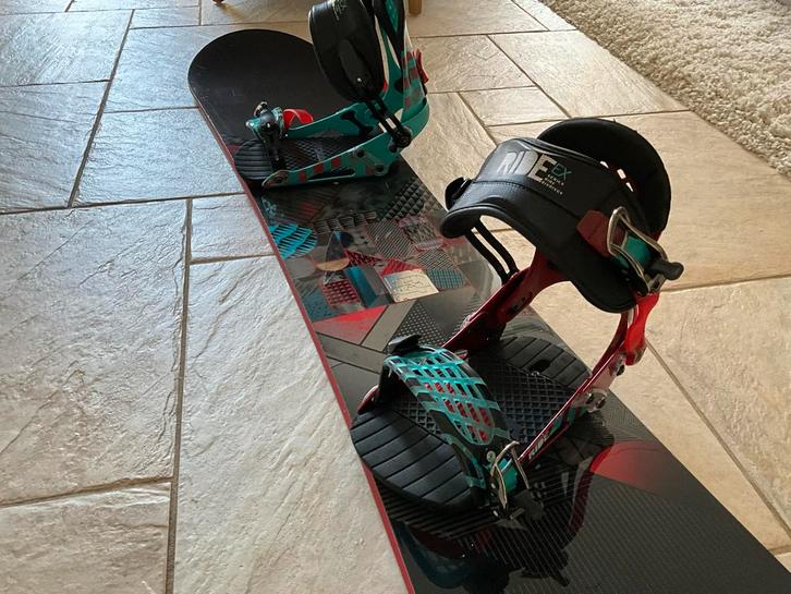 Burton Clash Snowboard 150cm + Ride EX  en Bindingen, Sport en Fitness, Snowboarden, Gebruikt, Board, Ophalen of Verzenden